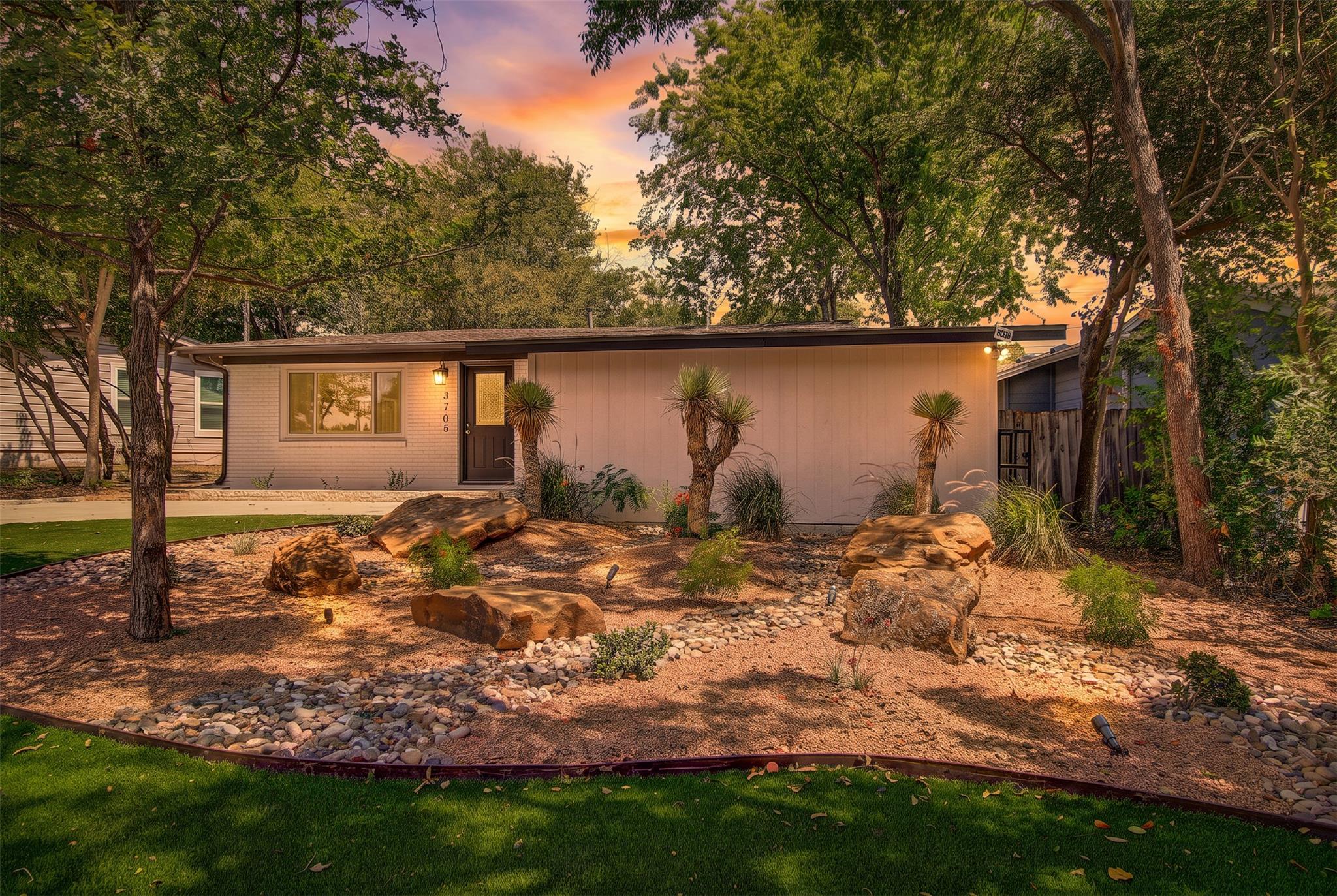 3705 Tower View Ct