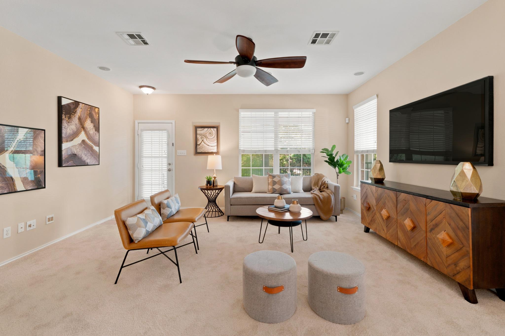 1900 Scofield Ridge Pkwy