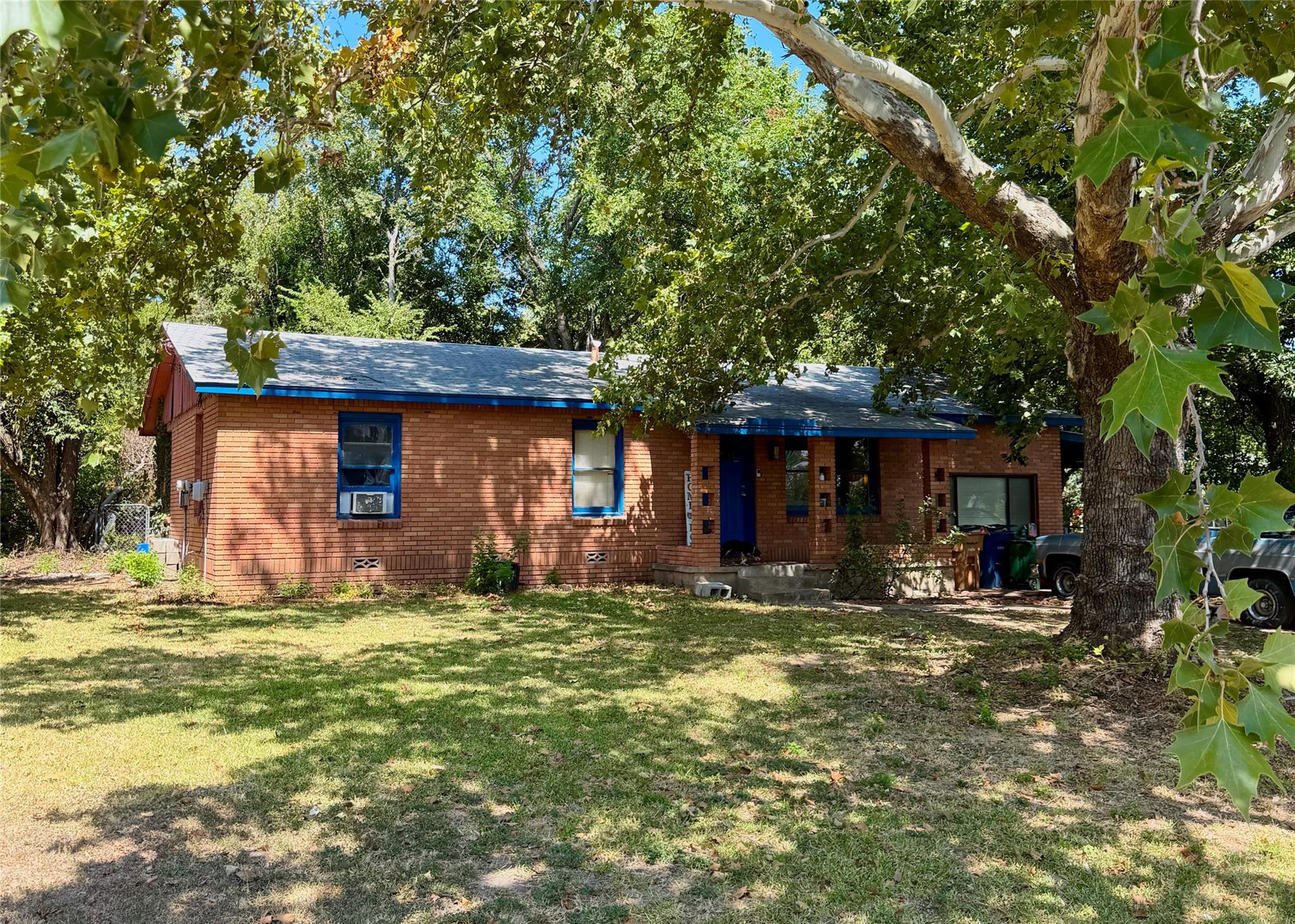 9106 Capitol Dr