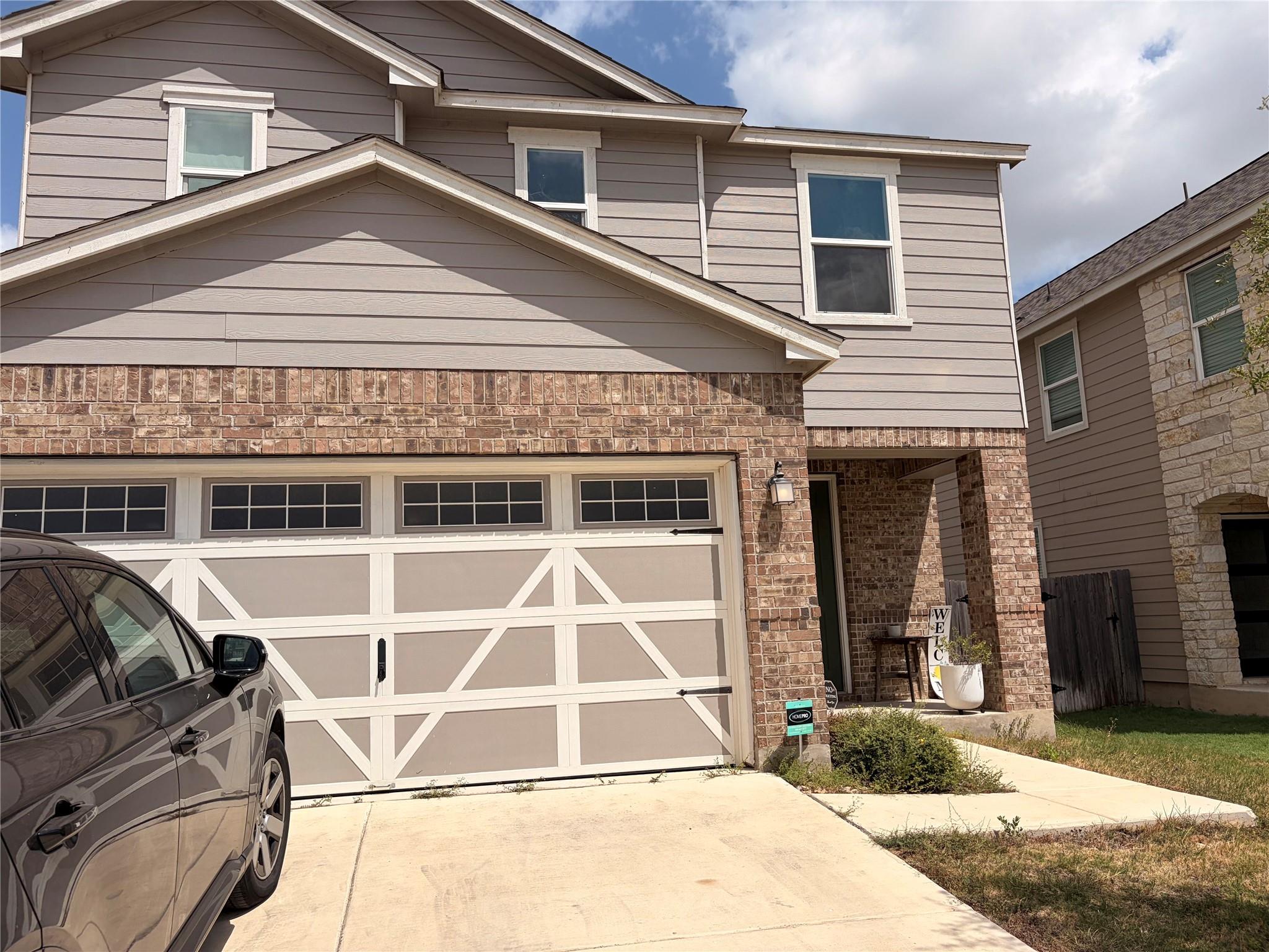 1007 Brambles Dr