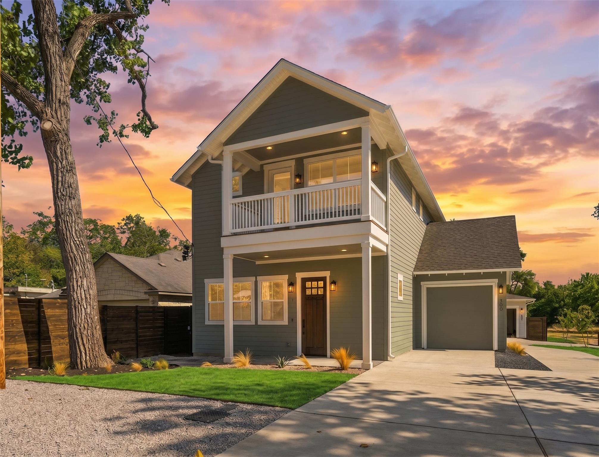 300 Mockingbird Ln