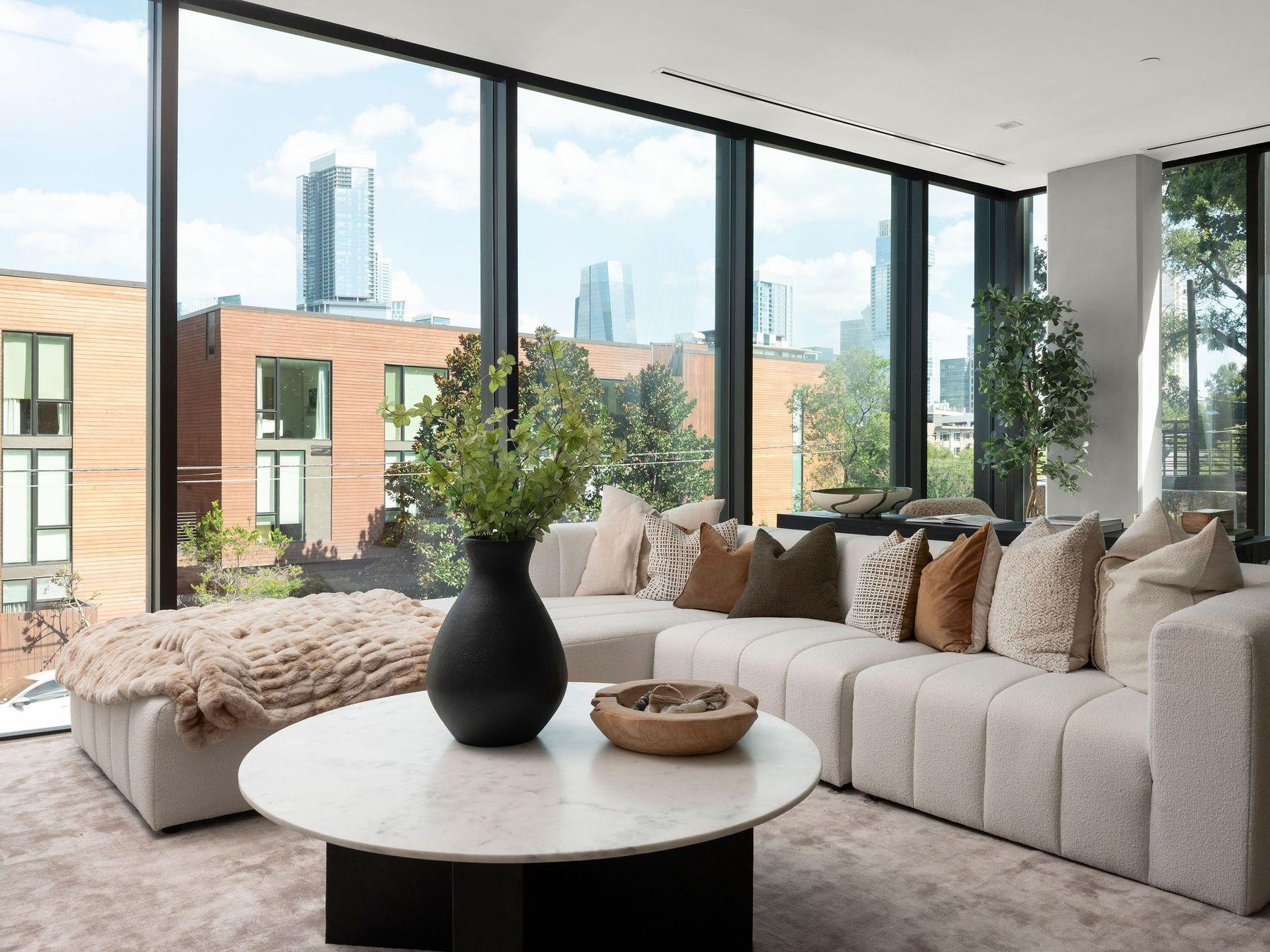 1006 Baylor St