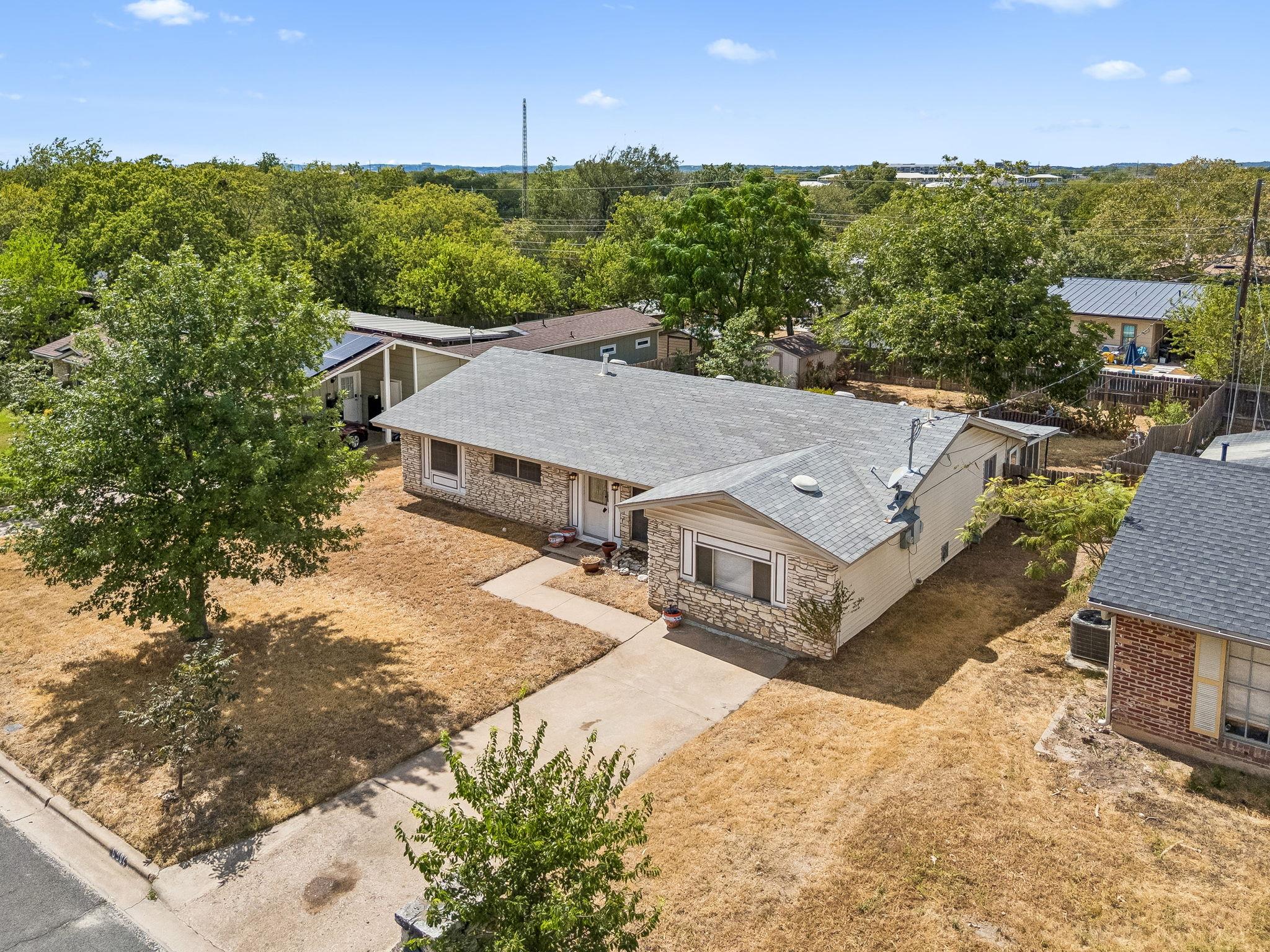 6904 Miranda Dr