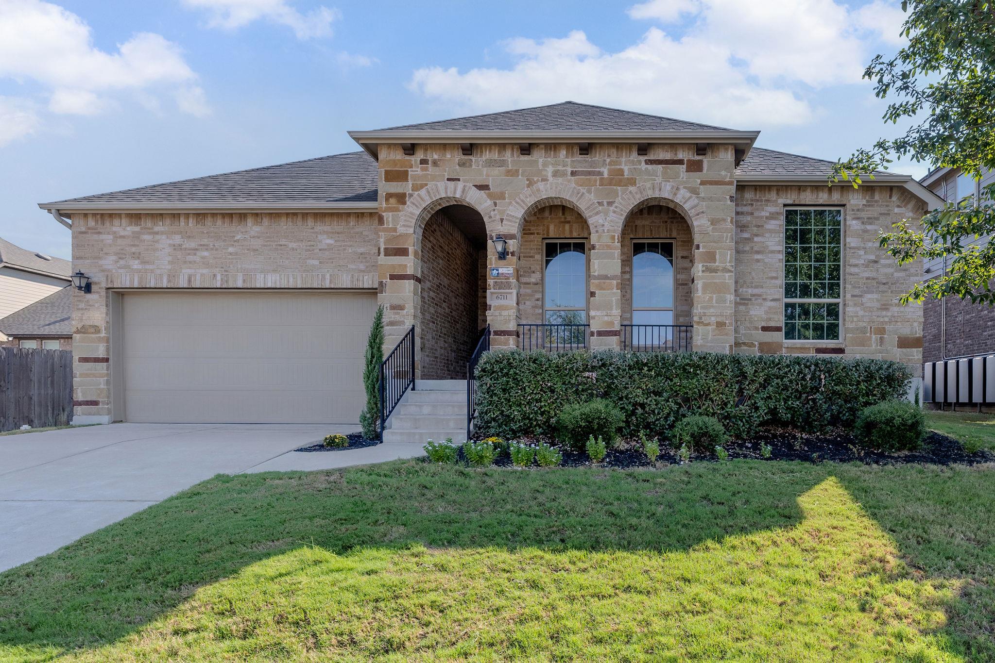 6711 Calabria Dr