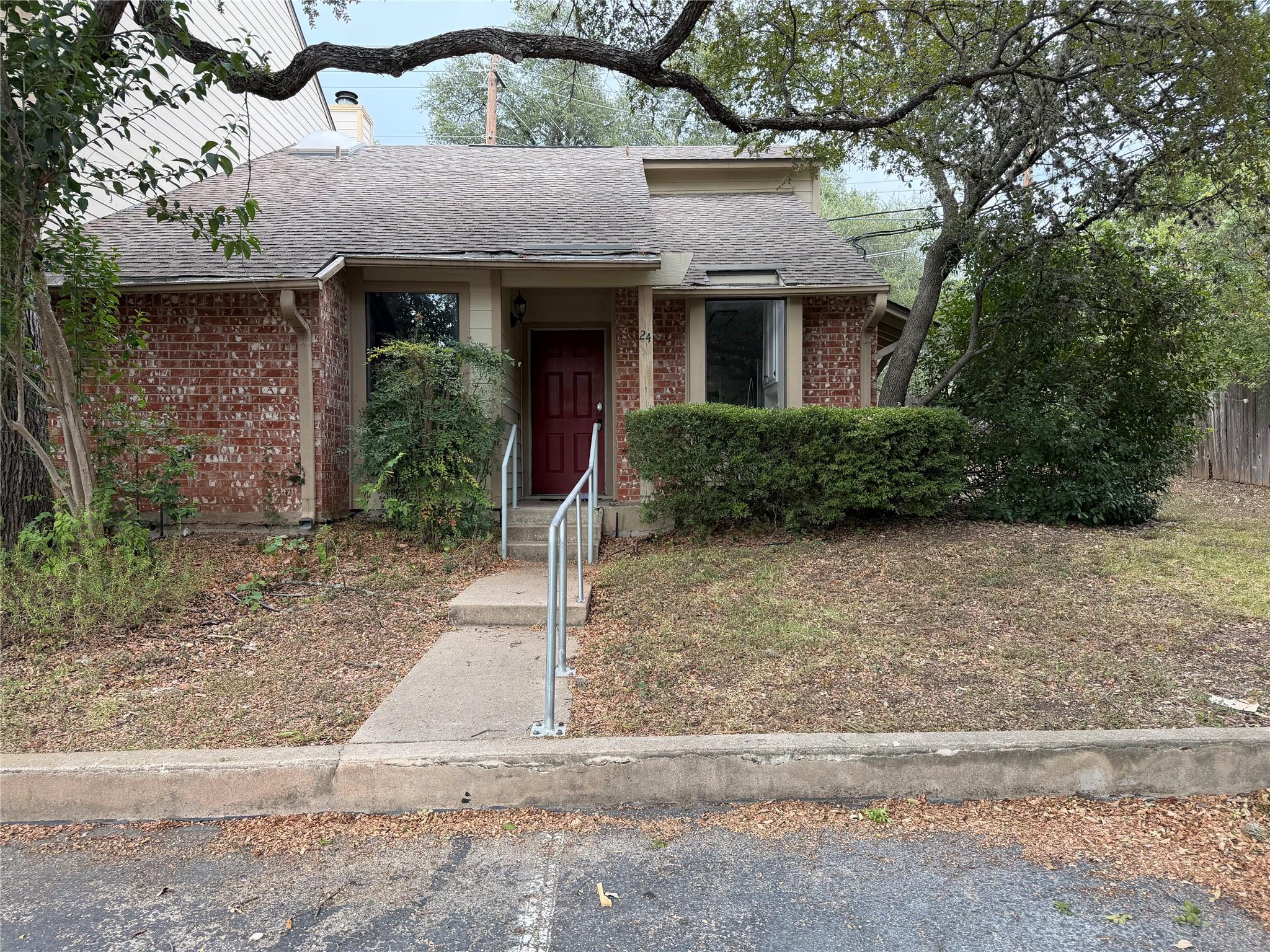 3801 Menchaca Rd
