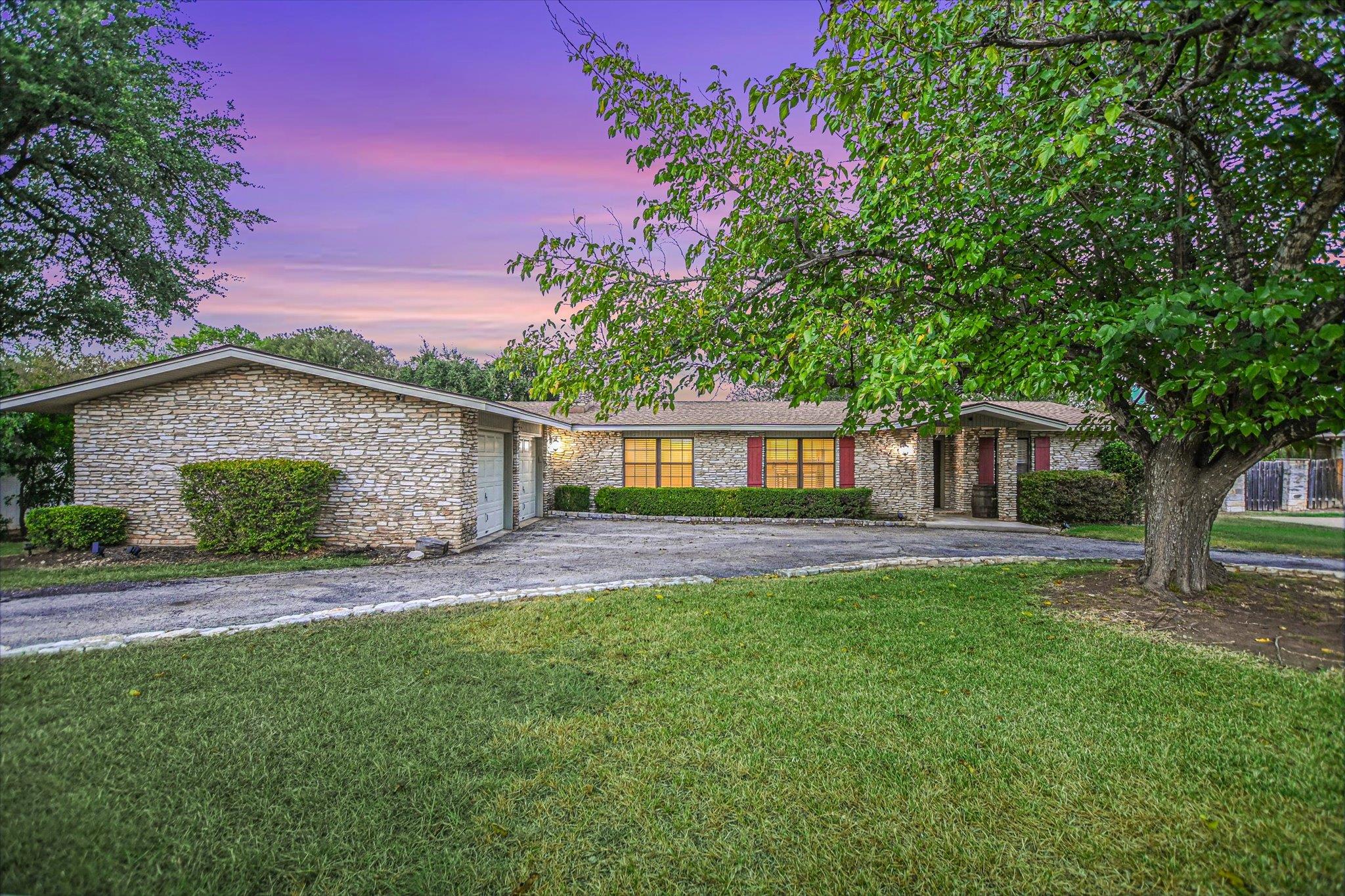1004 Biscayne Cv
