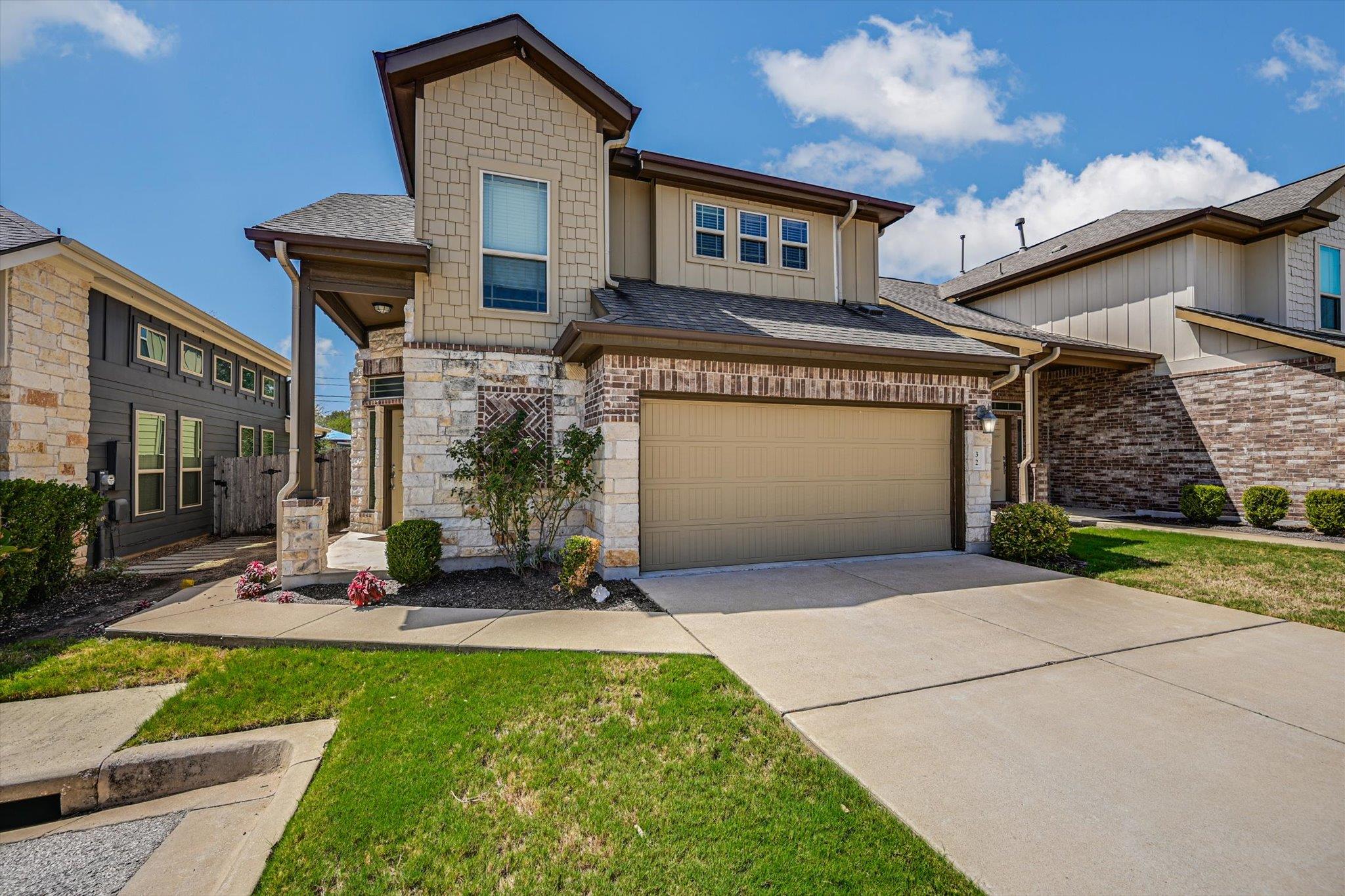 7337 Menchaca Rd