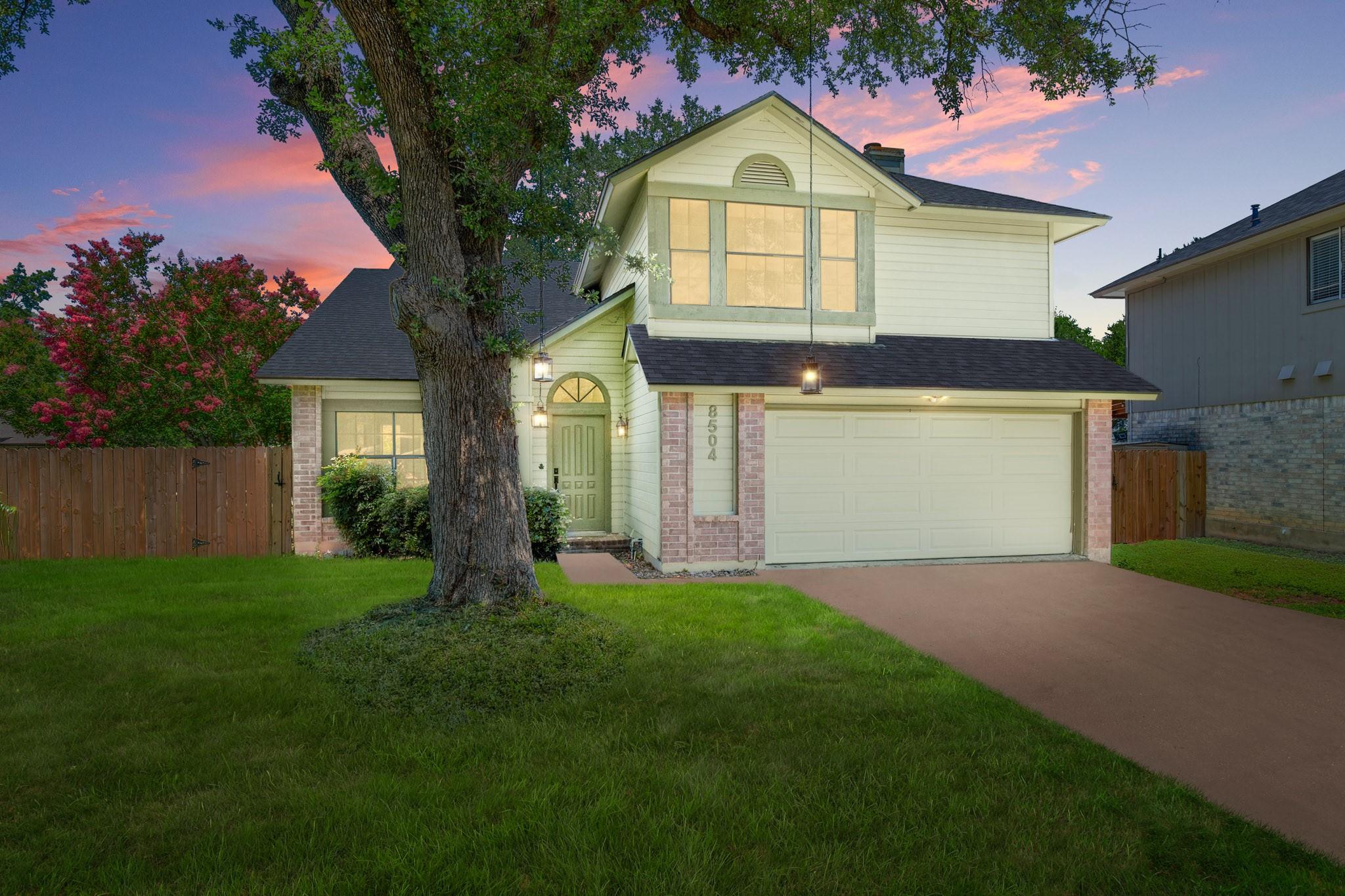 8504 Tad Park Cv