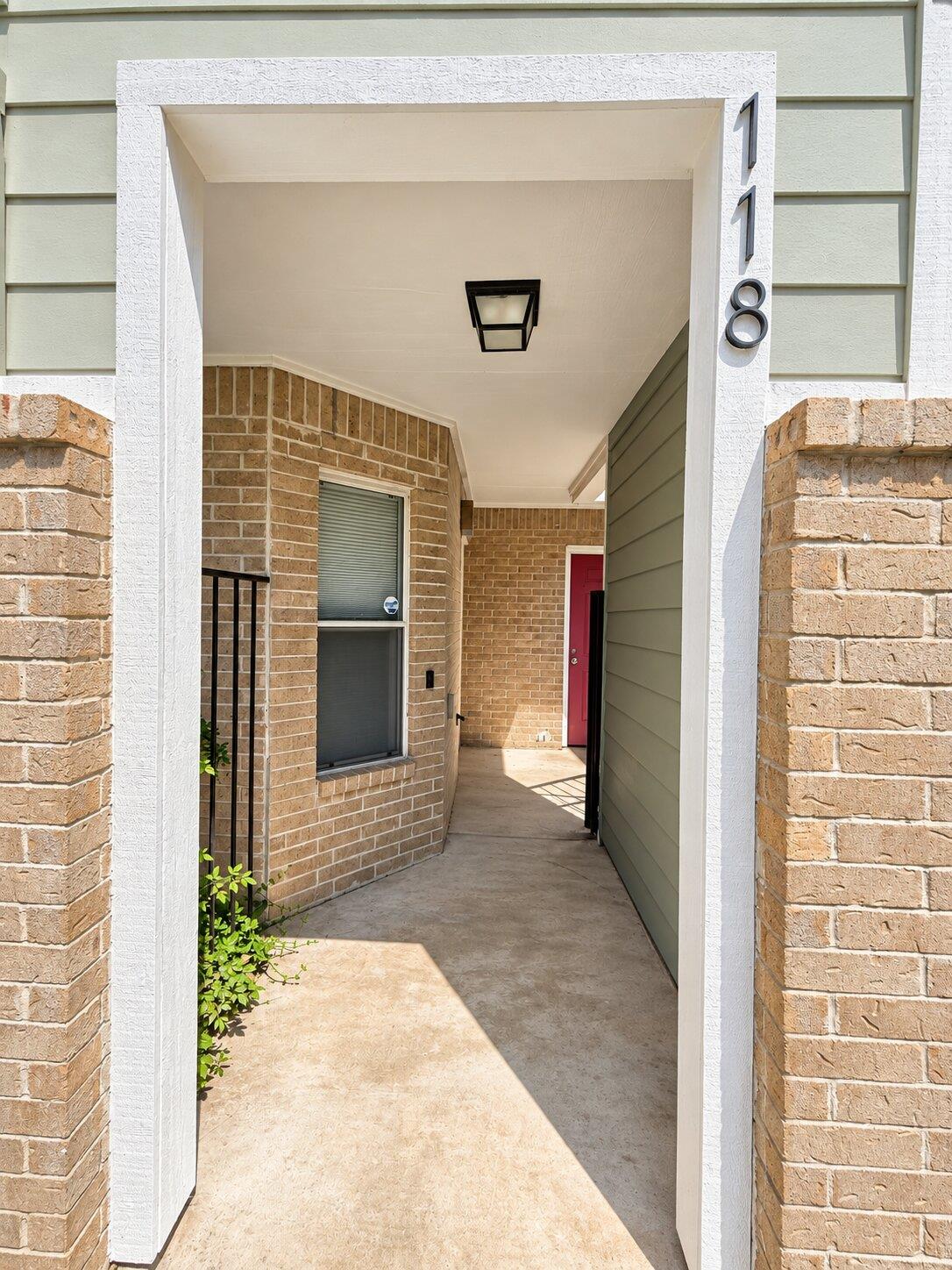 2104 Cullen Ave
