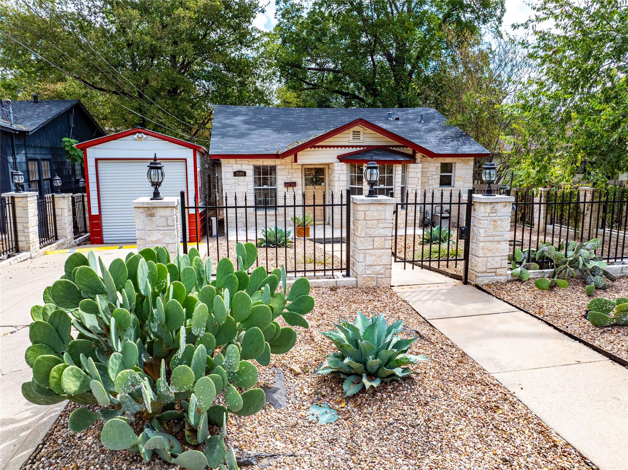 3503 Robinson Ave