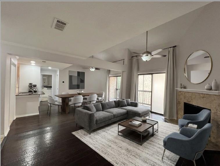 8888 Tallwood Dr