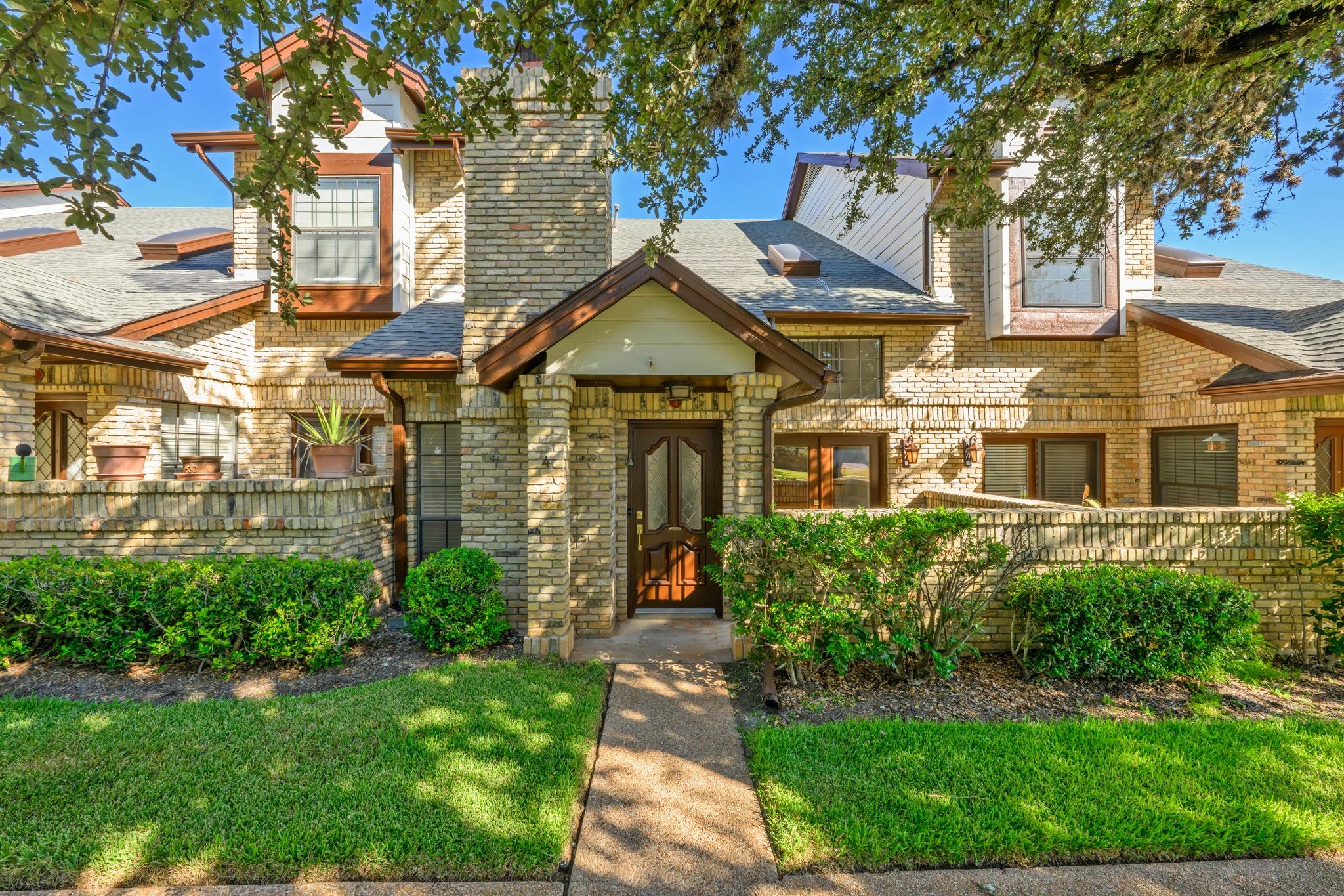 10819 Crown Colony Dr