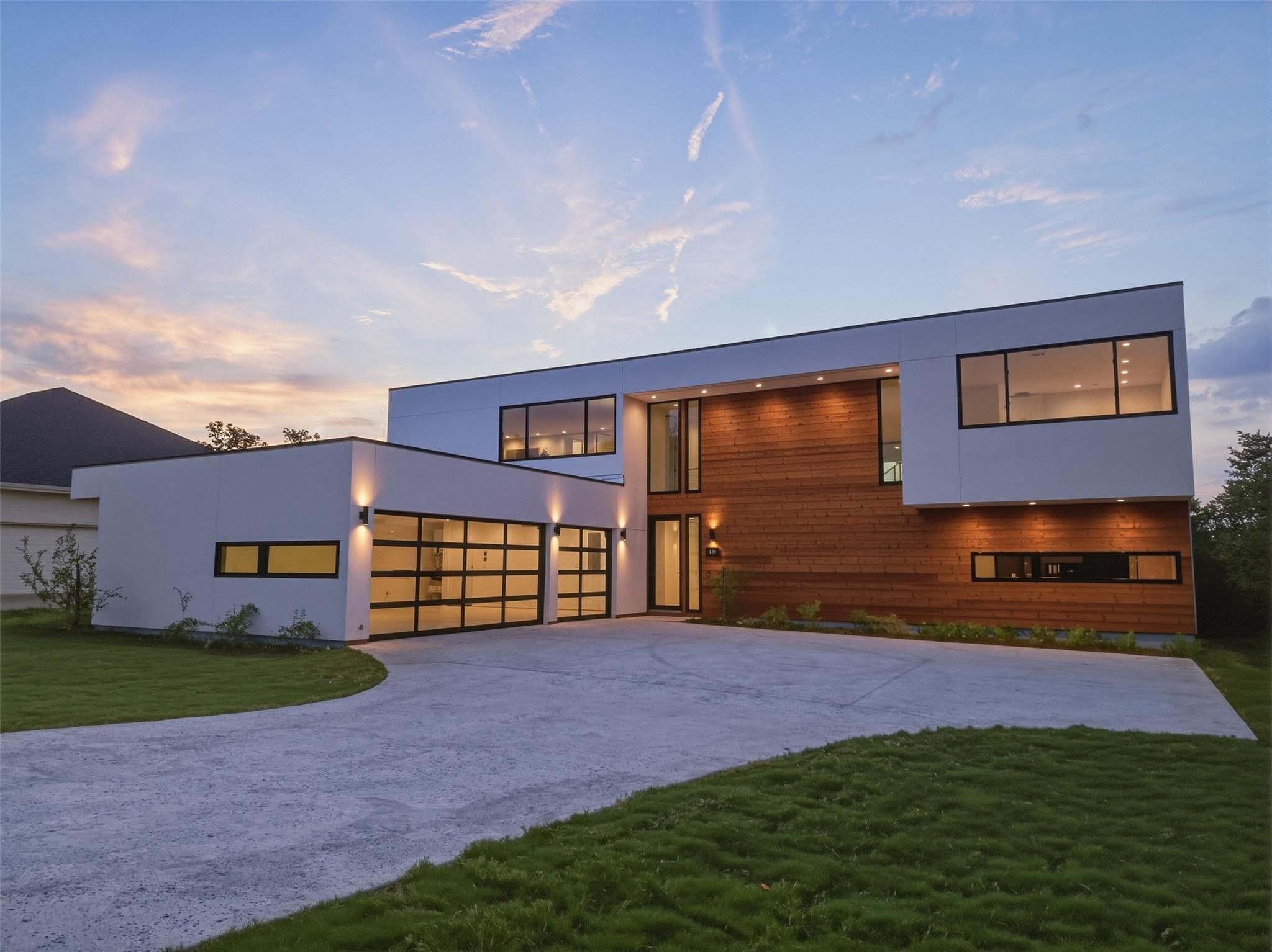 121 Clubhouse Dr