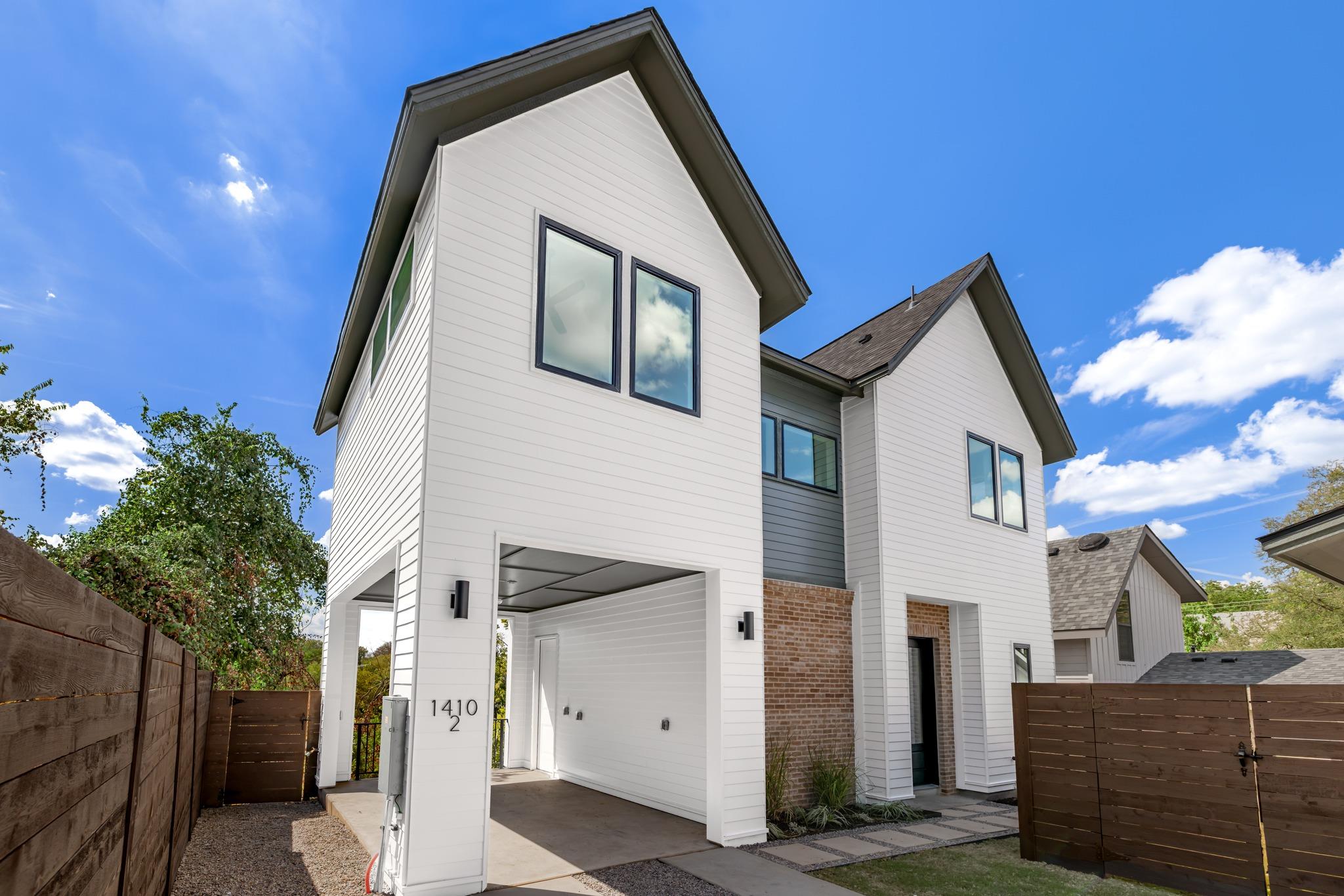 1410 Perez St