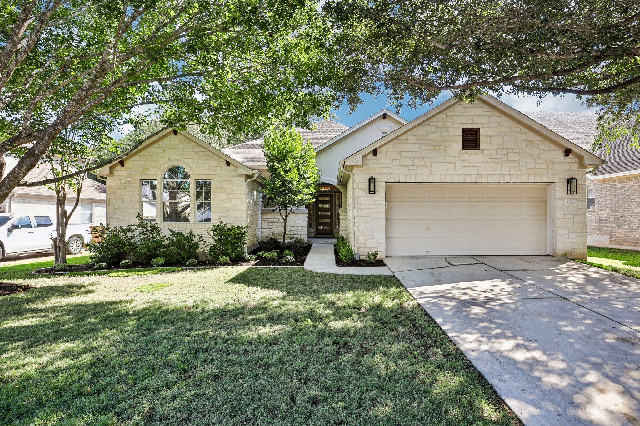 10723 River Plantation Dr