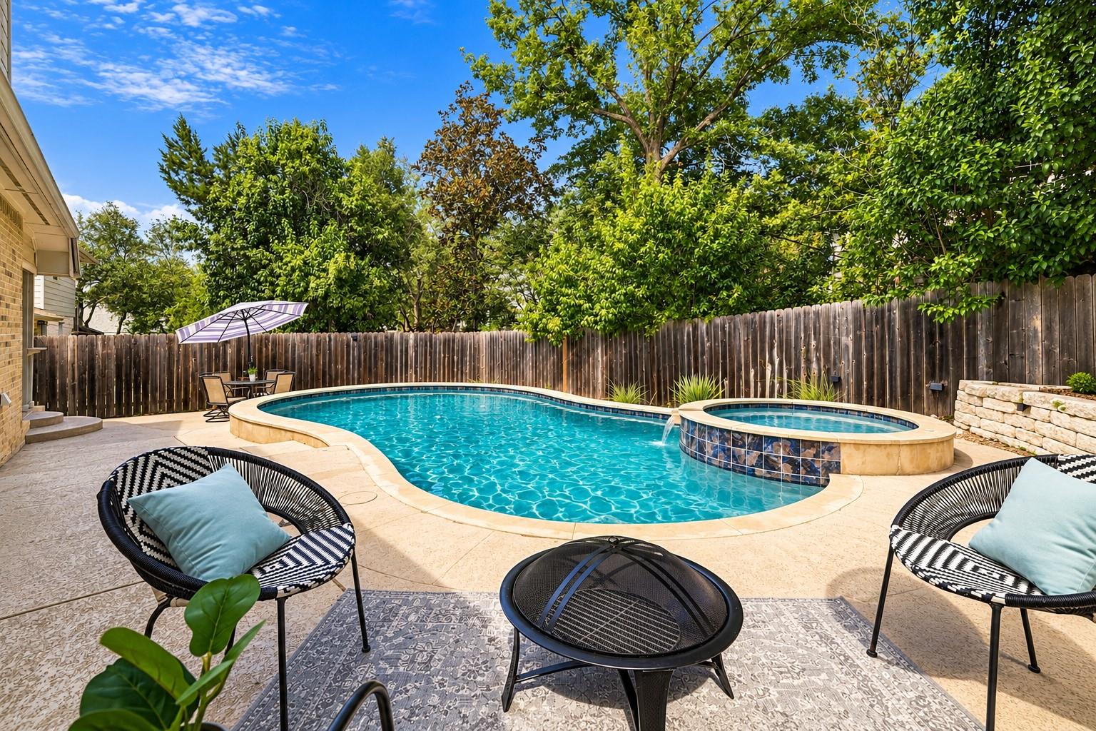 3135 Burks Ln