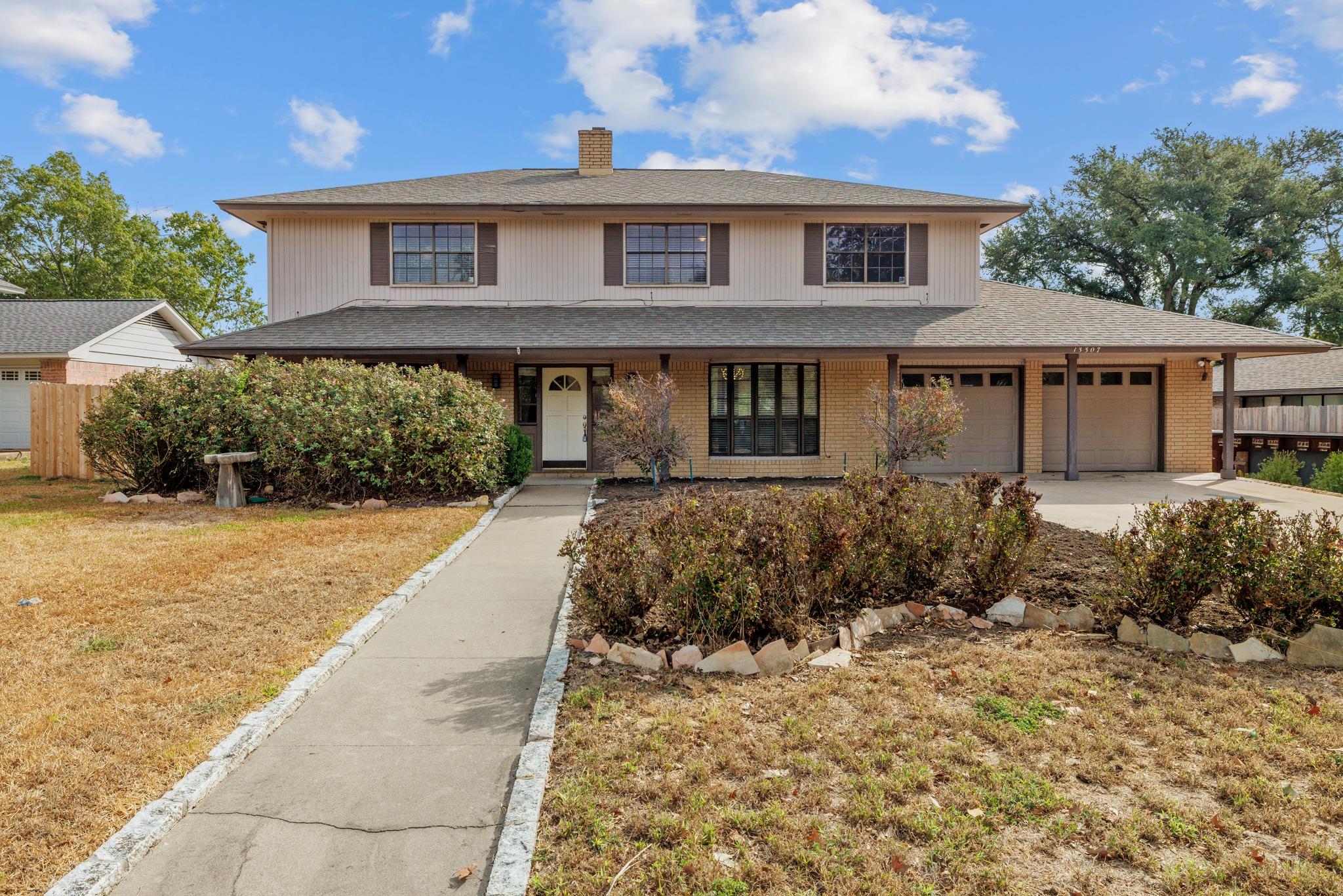 13307 Broadmeade Ave