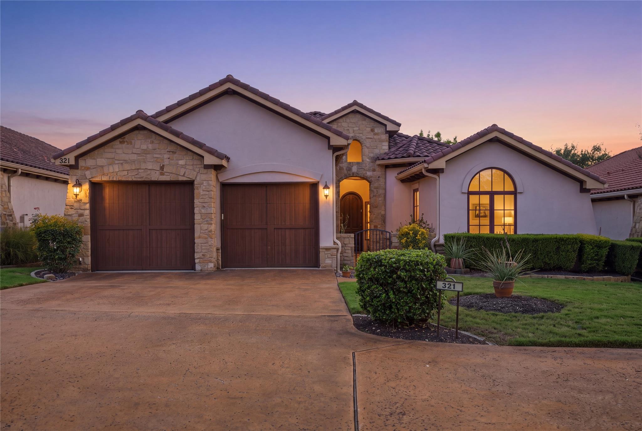321 Jack Nicklaus Dr