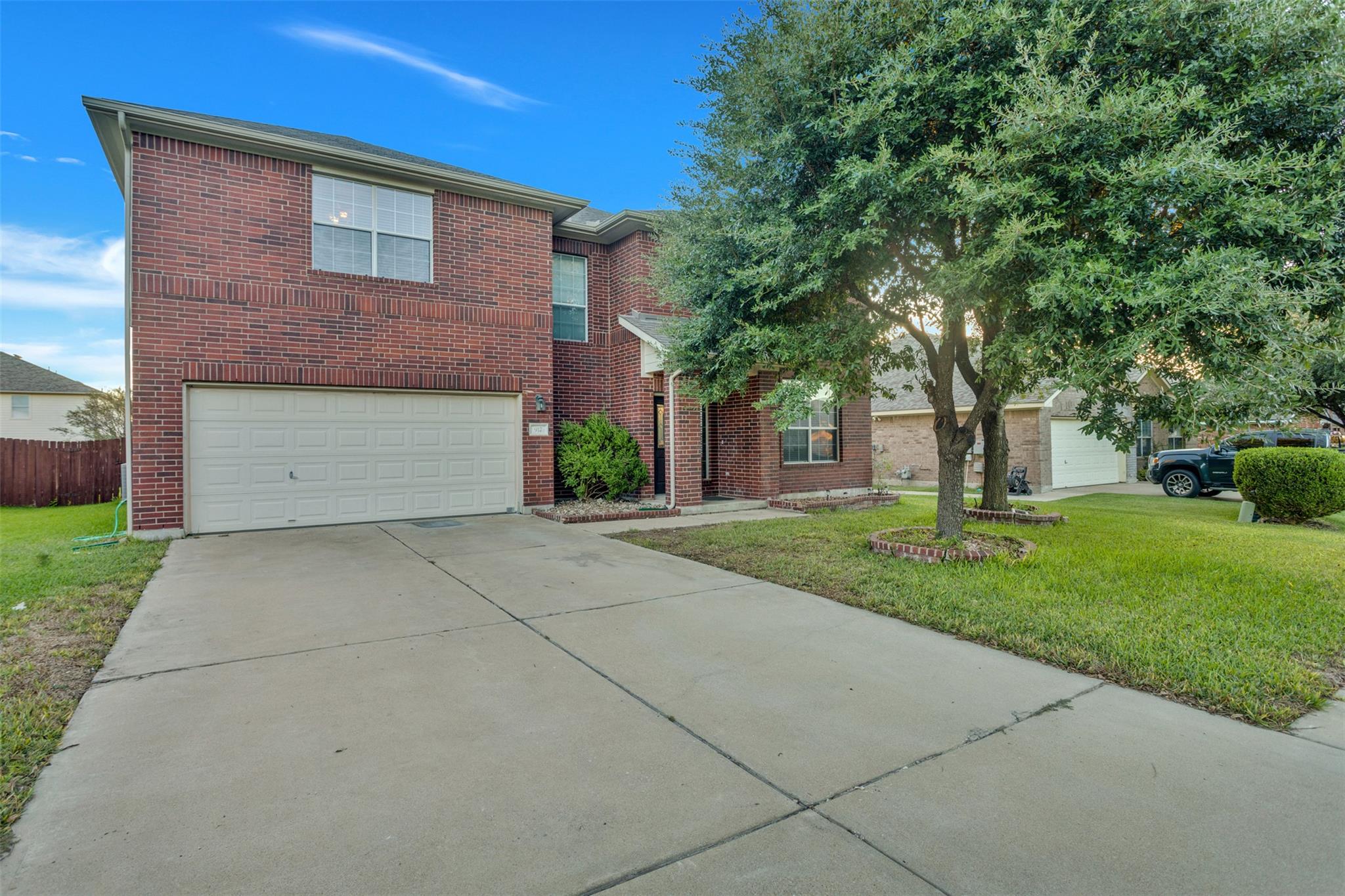 917 Abbeyglen Castle Dr