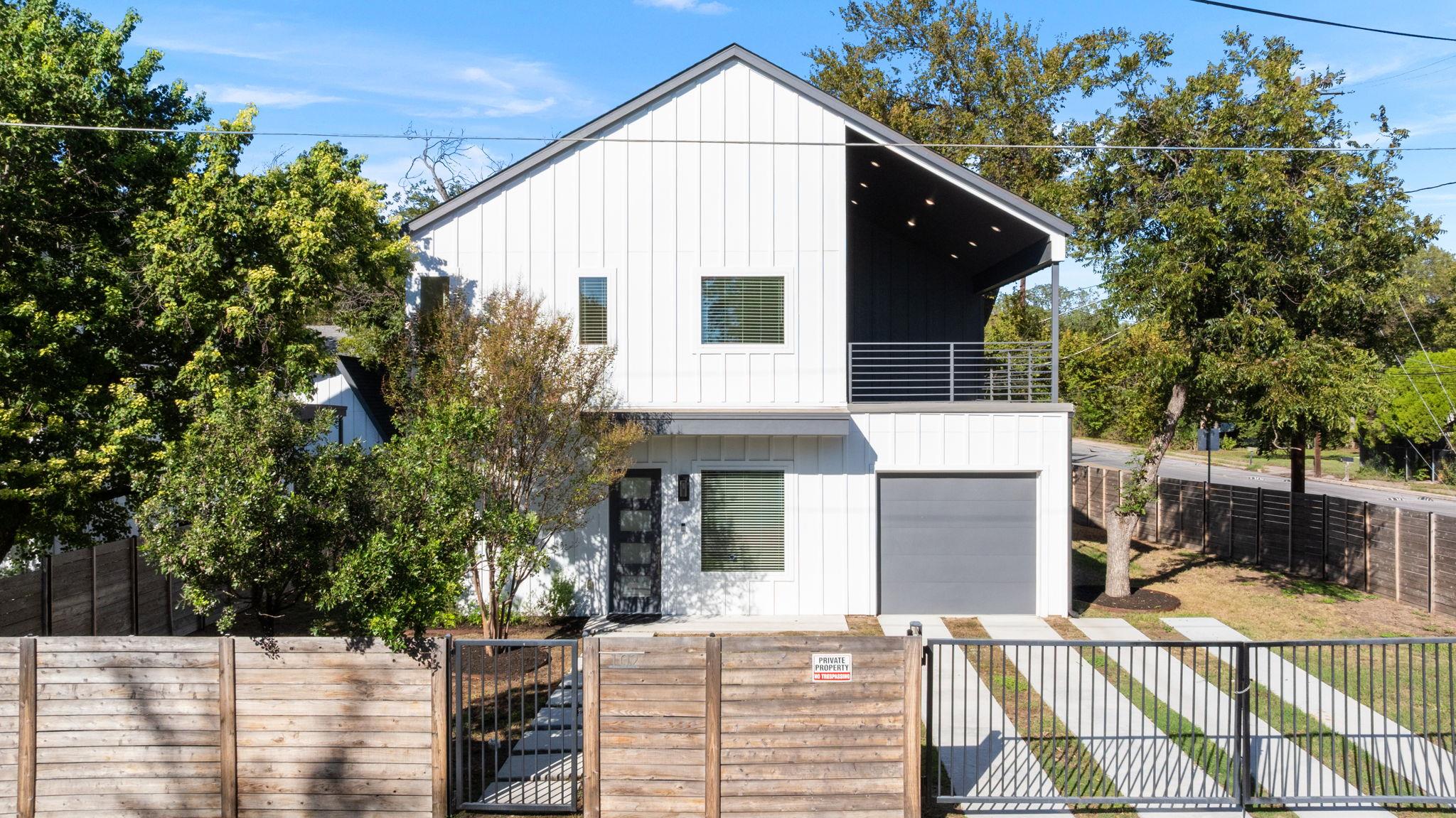 102 Fawnridge Dr
