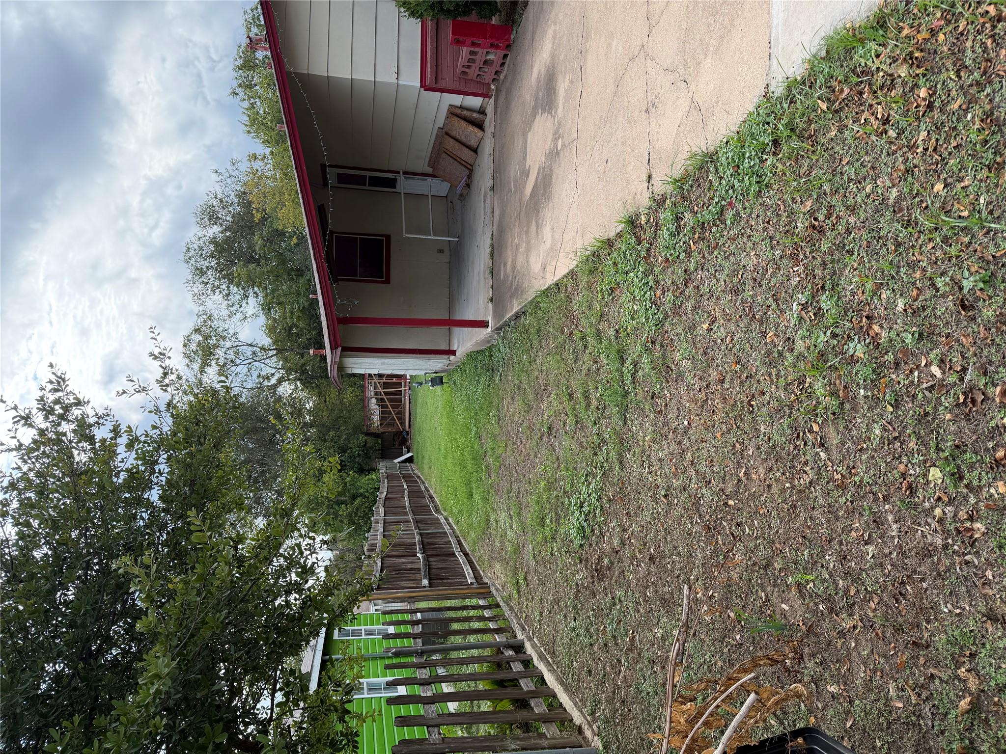 7305 Providence Ave